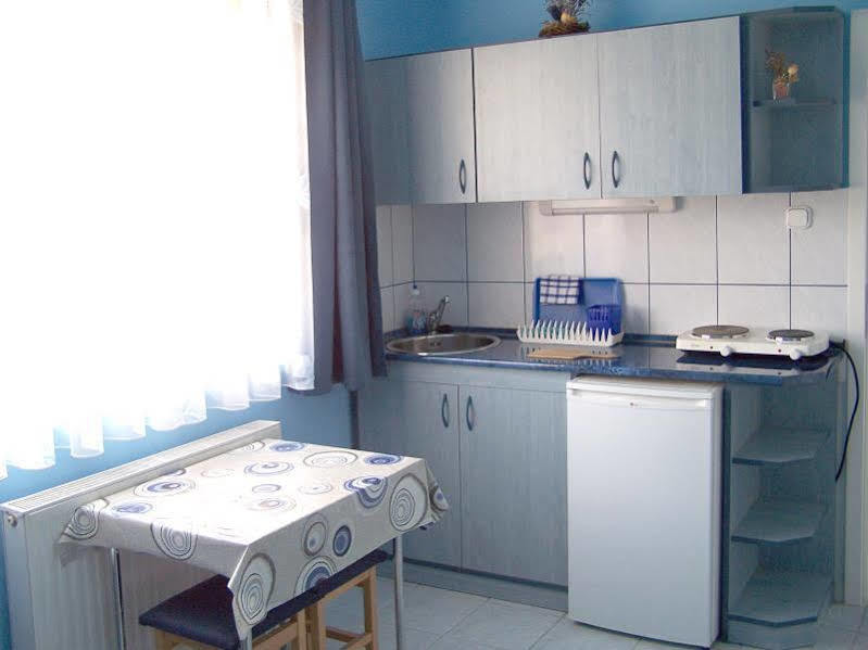 Irini Panzio Hotel Будапеща Екстериор снимка